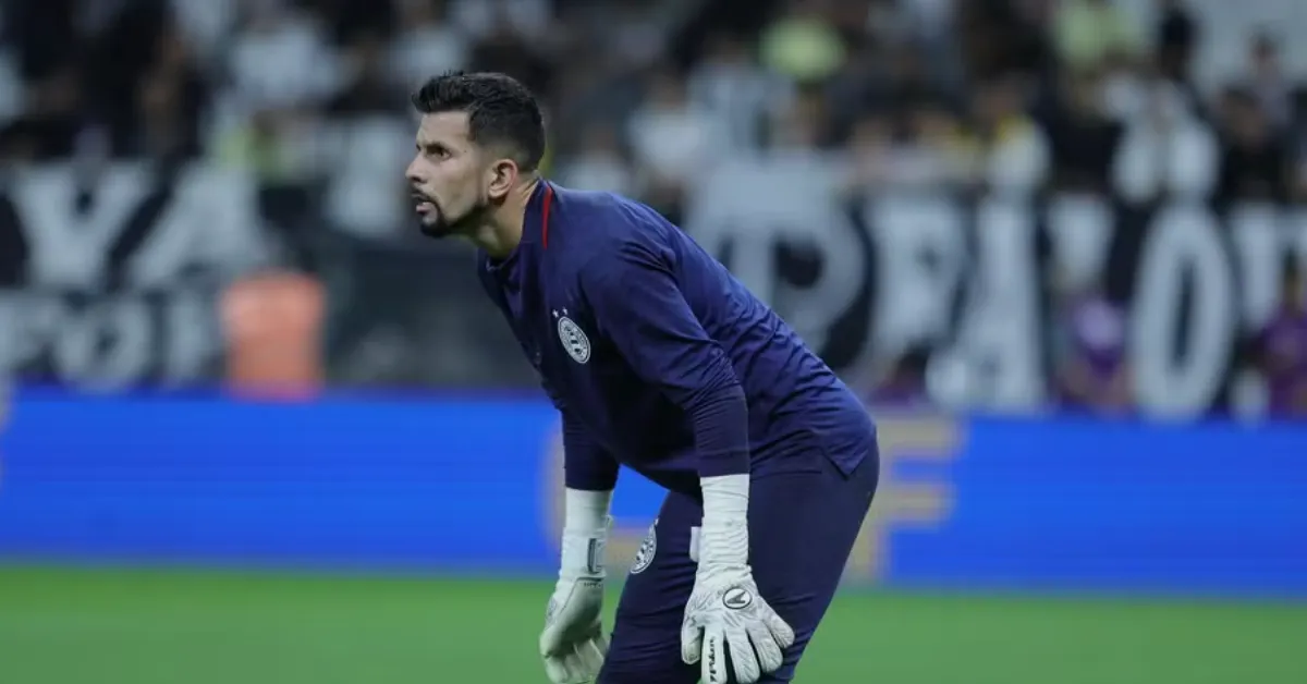 Marcos Felipe: Lesão e substituição no jogo contra o Corinthians